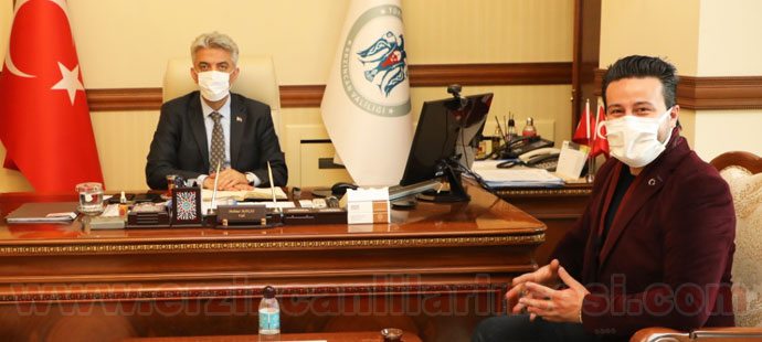 ŞAİR VE YAZAR ÖZDEMİR'DEN VALİ MAKAS'A ZİYARET